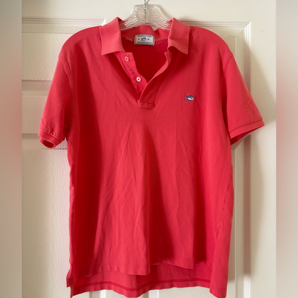 Southern Tide CORAL color men’s Polo Shirt Classic Style medium short sleeved